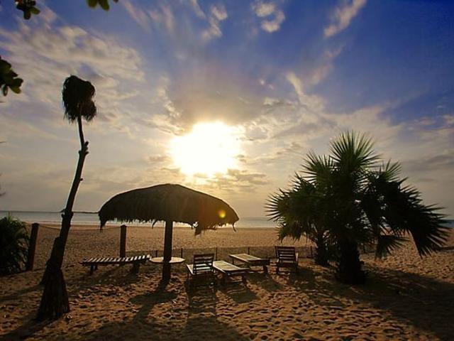 Nilaveli Beach Resort - Level 1 Certified ภายนอก รูปภาพ
