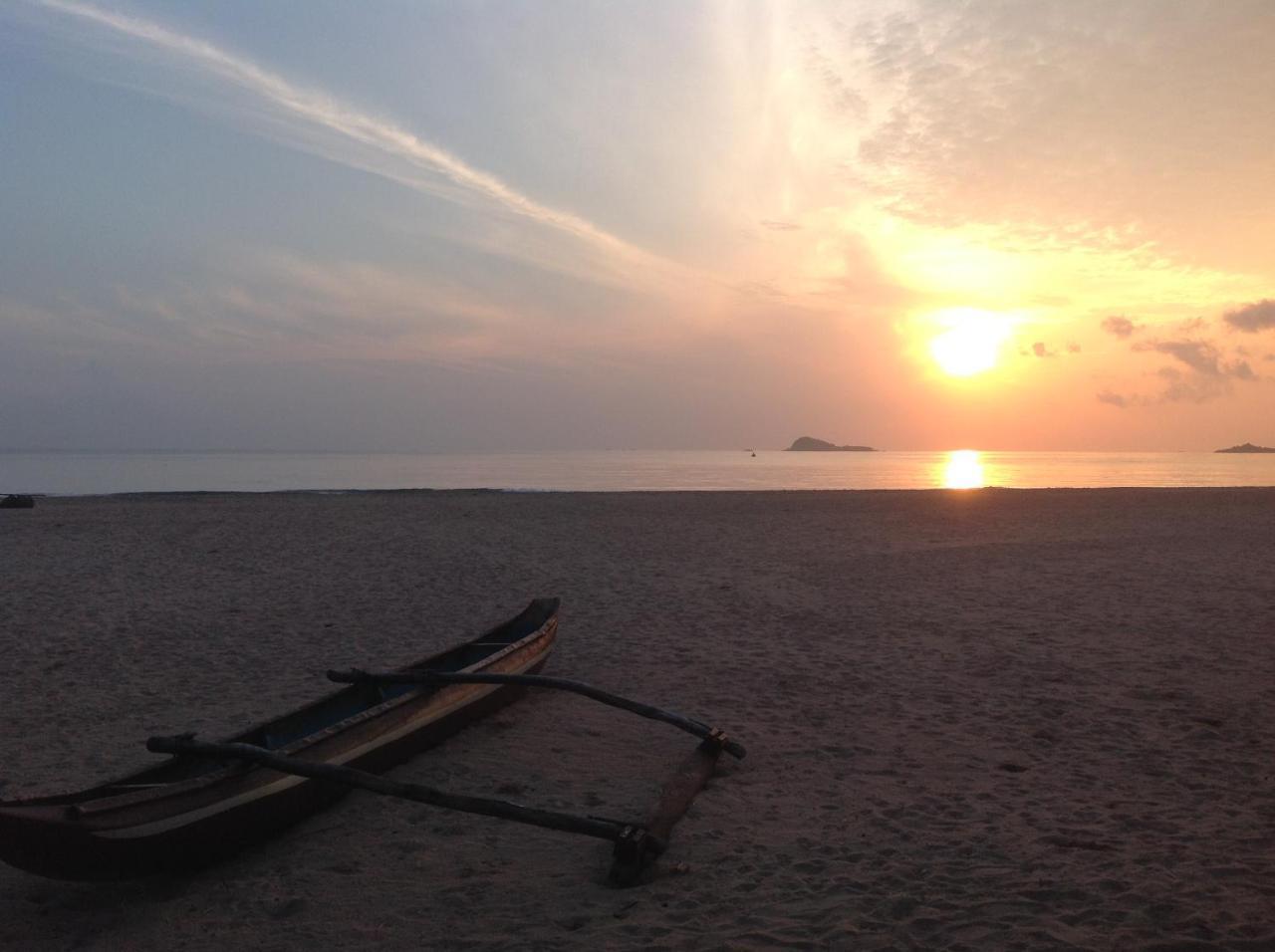 Nilaveli Beach Resort - Level 1 Certified ภายนอก รูปภาพ